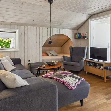 Lenya - 33km From The Sea By Interhome בית נופש