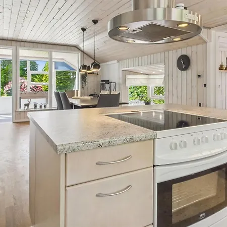 בית נופש Lenya - 33km From The Sea By Interhome *